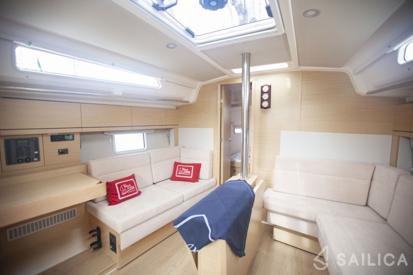 Hanse 388 - Yacht Charter Sailica