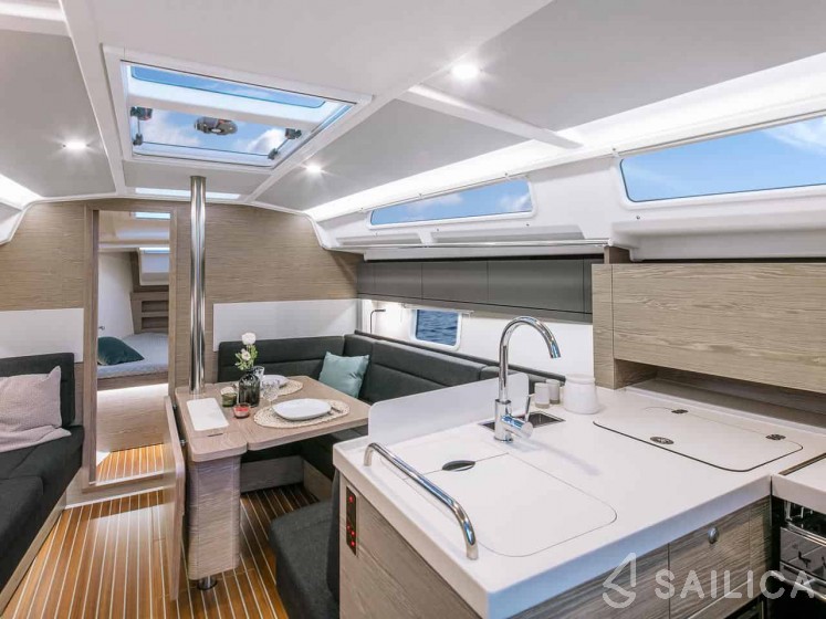 Hanse 388 - Yacht Charter Sailica