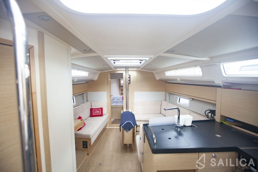 Hanse 388 - Yacht Charter Sailica
