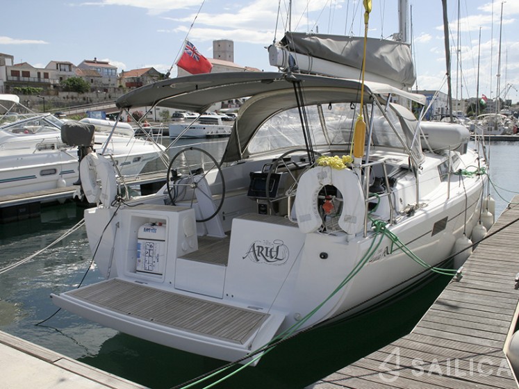 Hanse 385 - Yacht Charter Sailica