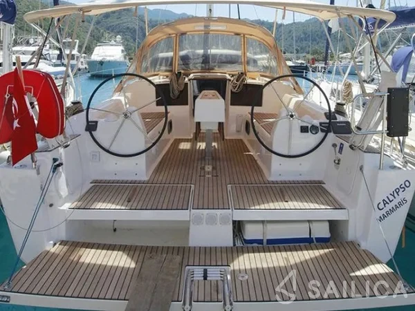Dufour 382 GL - Yacht Charter Sailica