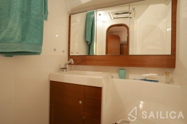 Dufour 405 - Yacht Charter Sailica
