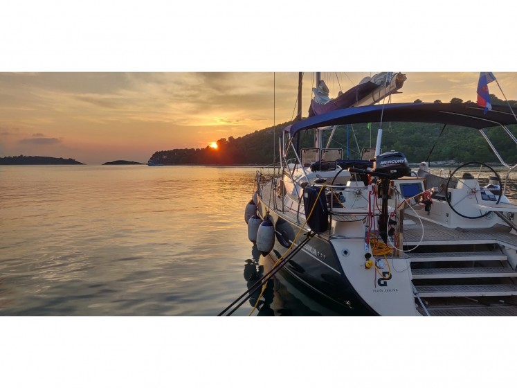 Elan 514 Impression - Yacht Charter Sailica