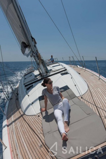 Jeanneau 54 - Yacht Charter Sailica