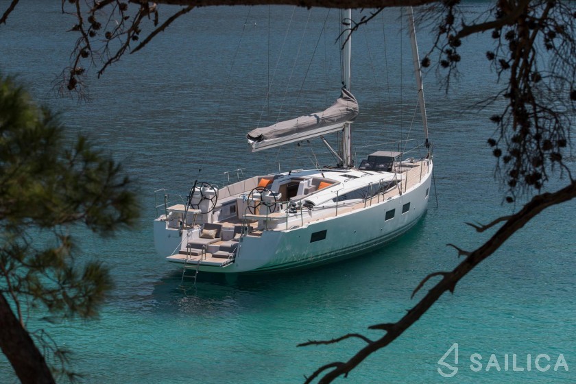 Jeanneau 54 - Yacht Charter Sailica
