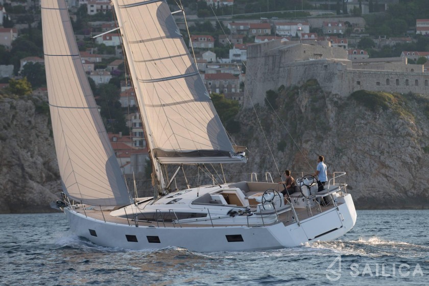 Jeanneau 54 - Yacht Charter Sailica