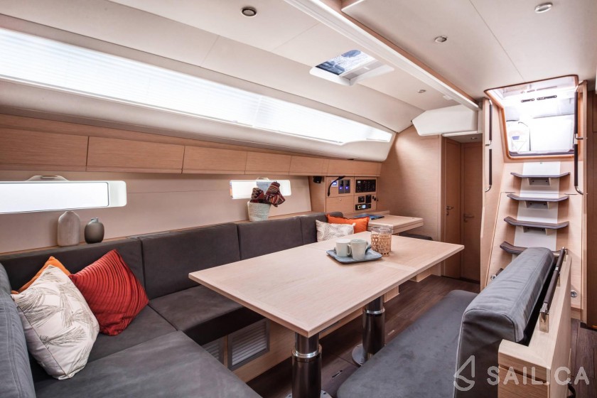 Jeanneau 54 - Yacht Charter Sailica