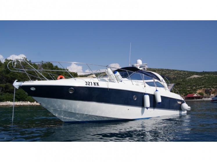 Cranchi 43 Sport Top - Yacht Charter Sailica