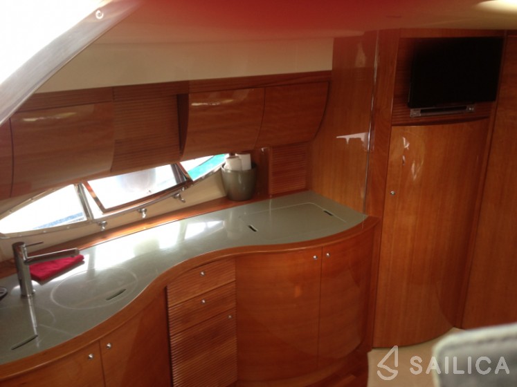 Atlantis 47 - Yacht Charter Sailica