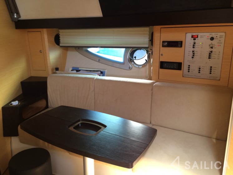 Cranchi Zaffiro 36 - Yacht Charter Sailica