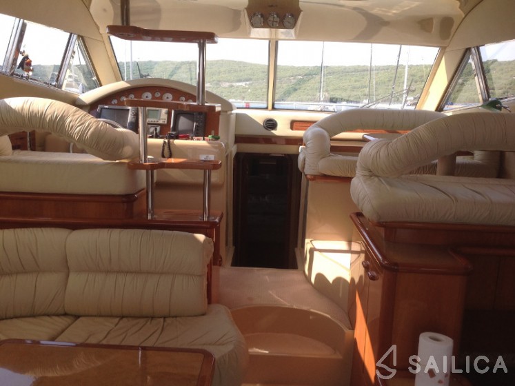 Ferretti 460 - Yacht Charter Sailica