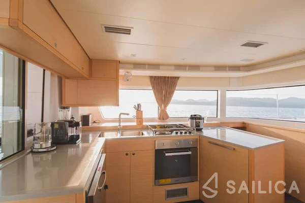 Lagoon 52F - Yacht Charter Sailica