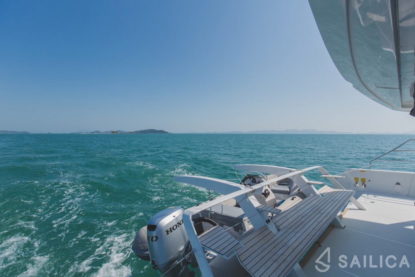 Lagoon 52F - Yacht Charter Sailica