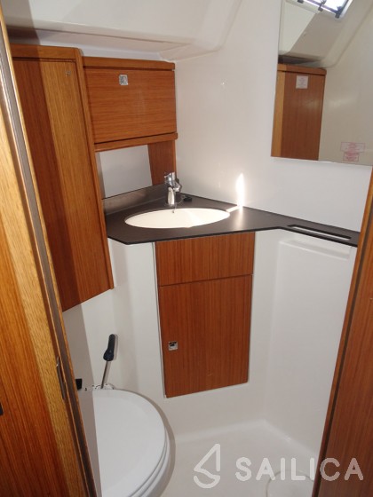 Bavaria 46 Cruiser - Yacht Charter Sailica