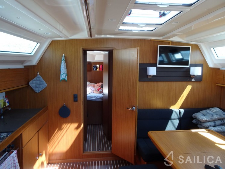 Bavaria 46 Cruiser - Yacht Charter Sailica