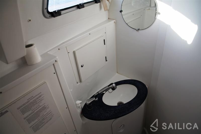 Cyclades 43.4 - Yacht Charter Sailica