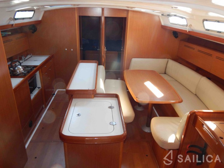 Cyclades 50.5 - Yacht Charter Sailica