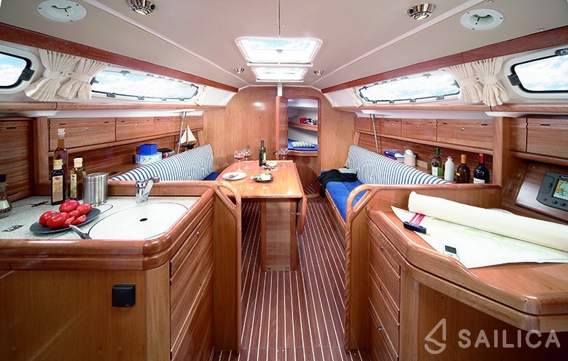 Bavaria 39 Cruiser - Yacht Charter Sailica
