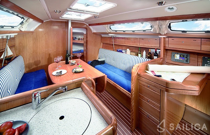 Bavaria 39 Cruiser - Yacht Charter Sailica
