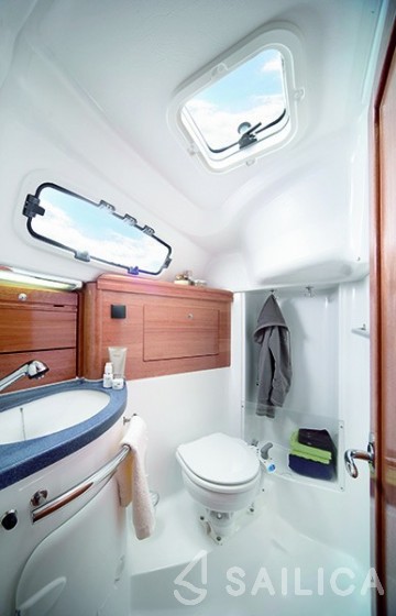 Bavaria 39 Cruiser - Yacht Charter Sailica