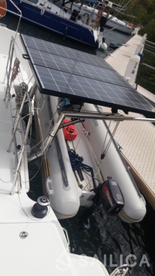 Lagoon 400 S2 - Yacht Charter Sailica