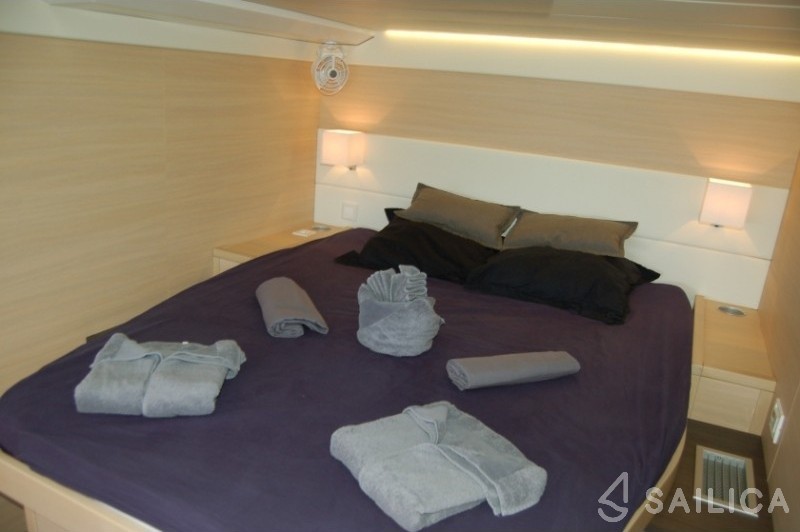 Lagoon 620 - Yacht Charter Sailica