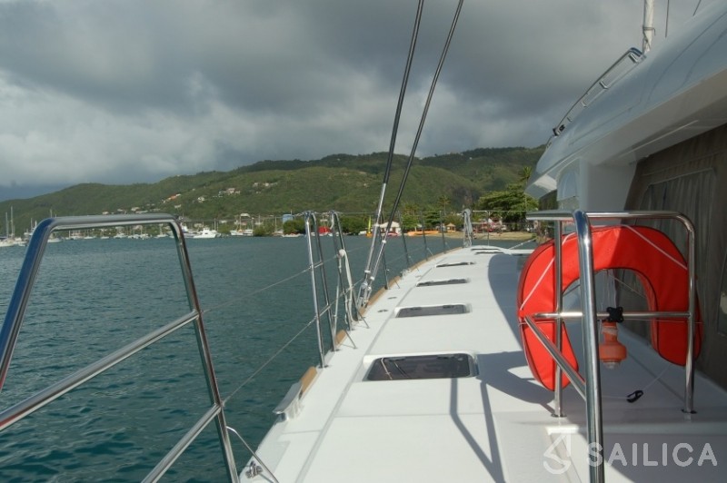 Lagoon 620 - Yacht Charter Sailica