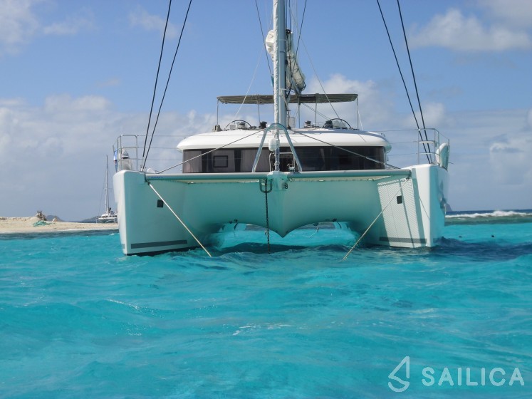Lagoon 620 - Yacht Charter Sailica
