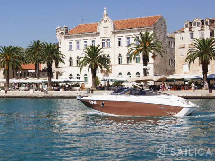 Sessa Marine S26 - Yacht Charter Sailica