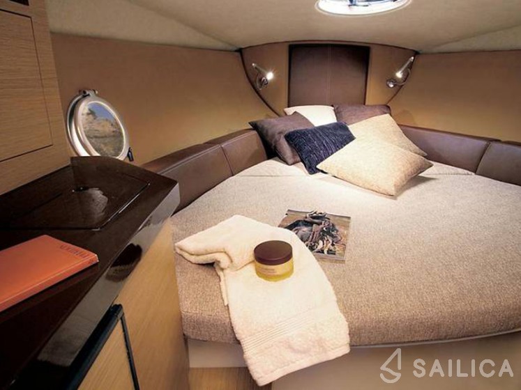 Sessa Marine S26 - Yacht Charter Sailica