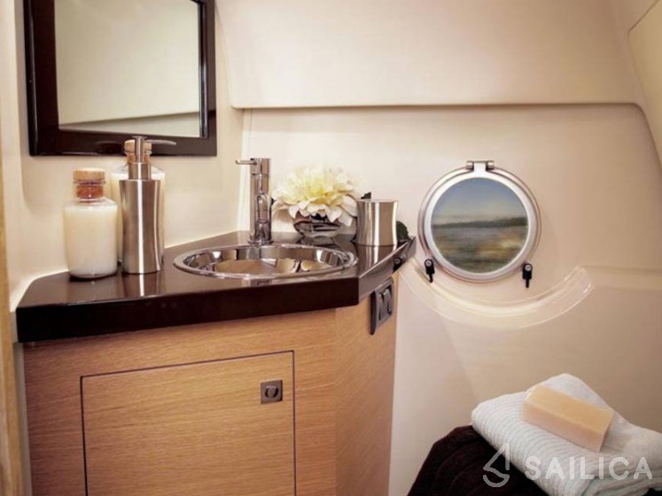 Sessa Marine S26 - Yacht Charter Sailica