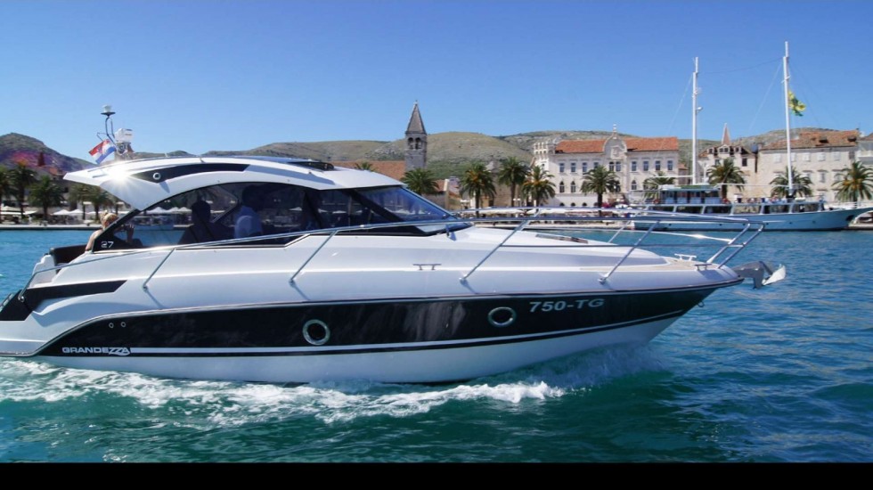 Grandezza 27 OC - Yacht Charter Sailica