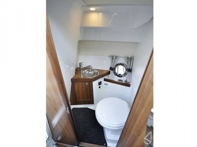 Grandezza 27 OC - Yacht Charter Sailica