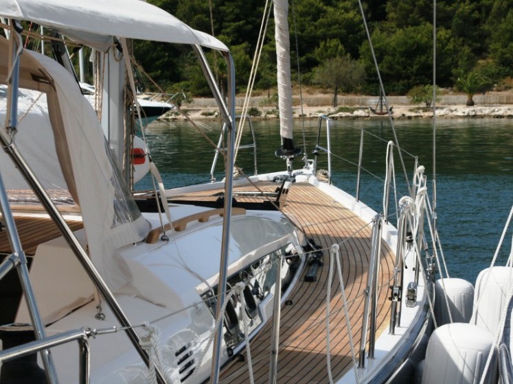 Dufour 560 Grand Large - Yacht Charter Sailica
