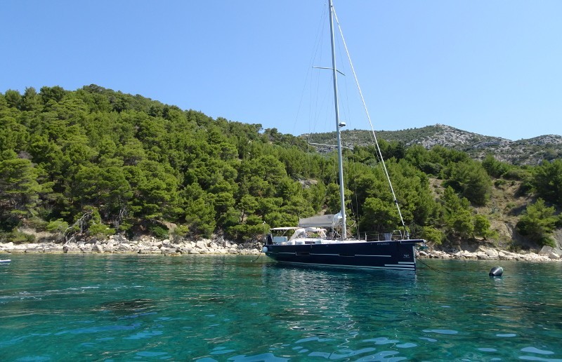 Dufour 560 Grand Large - Yacht Charter Sailica