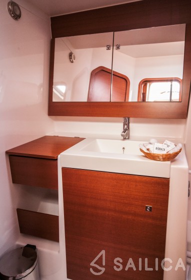 Dufour 560 Grand Large - Yacht Charter Sailica