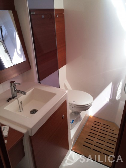 Dufour 560 Grand Large - Yacht Charter Sailica