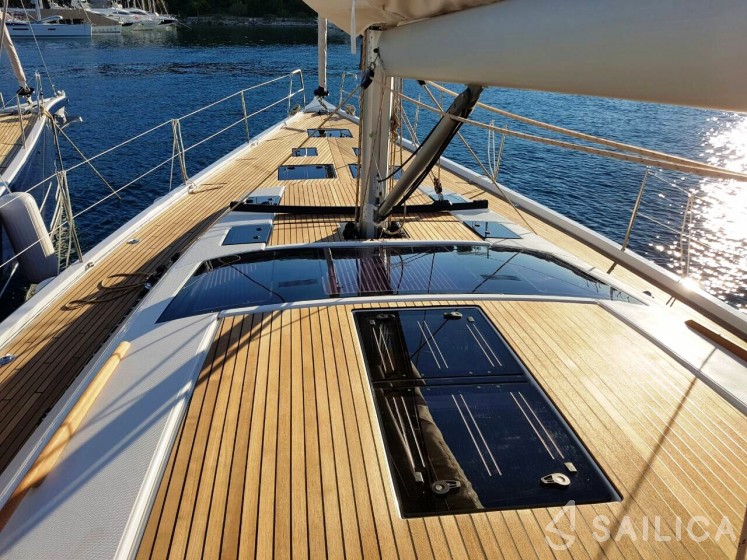 Dufour 560 Grand Large - Yacht Charter Sailica