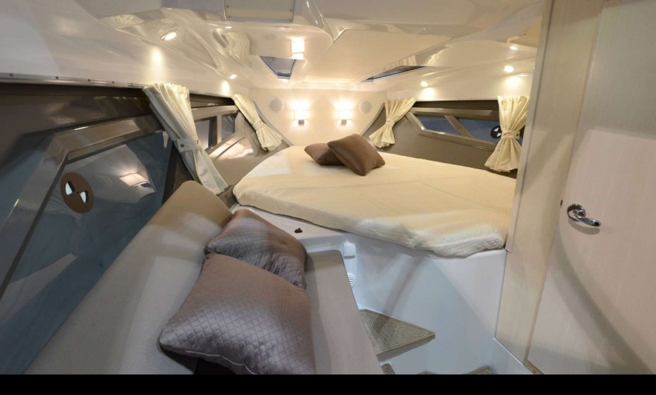 Finnmaster T8 - Yacht Charter Sailica