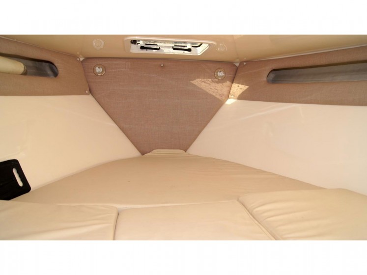 Eolo 650 - Yacht Charter Sailica