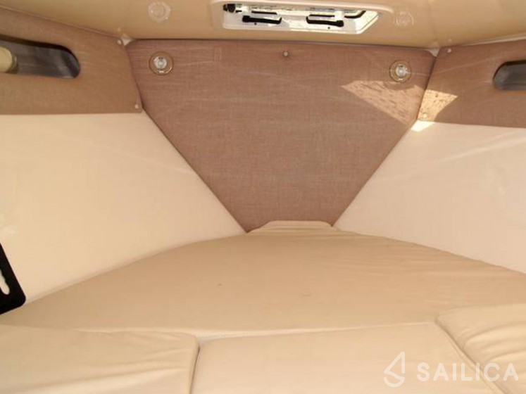 Eolo 650 - Yacht Charter Sailica
