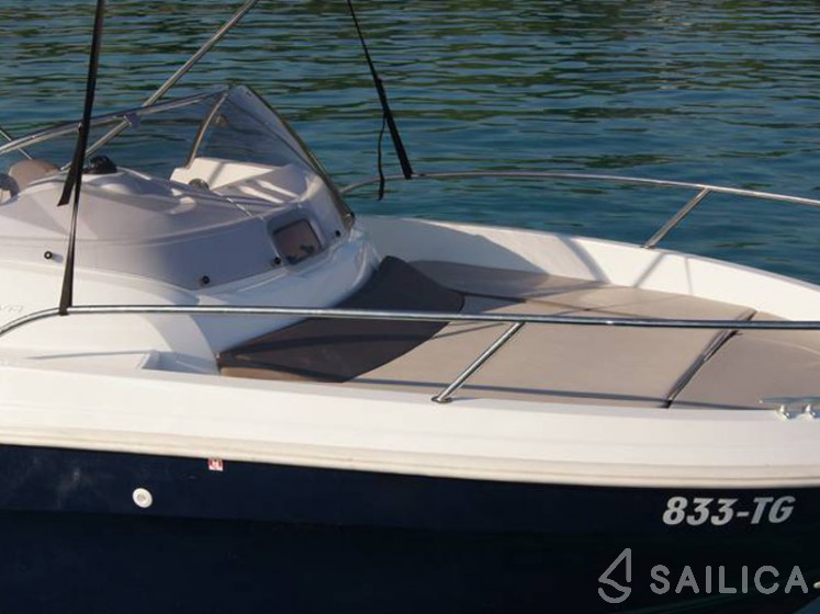Cap Camarat 5.5 WA S2 - Yacht Charter Sailica