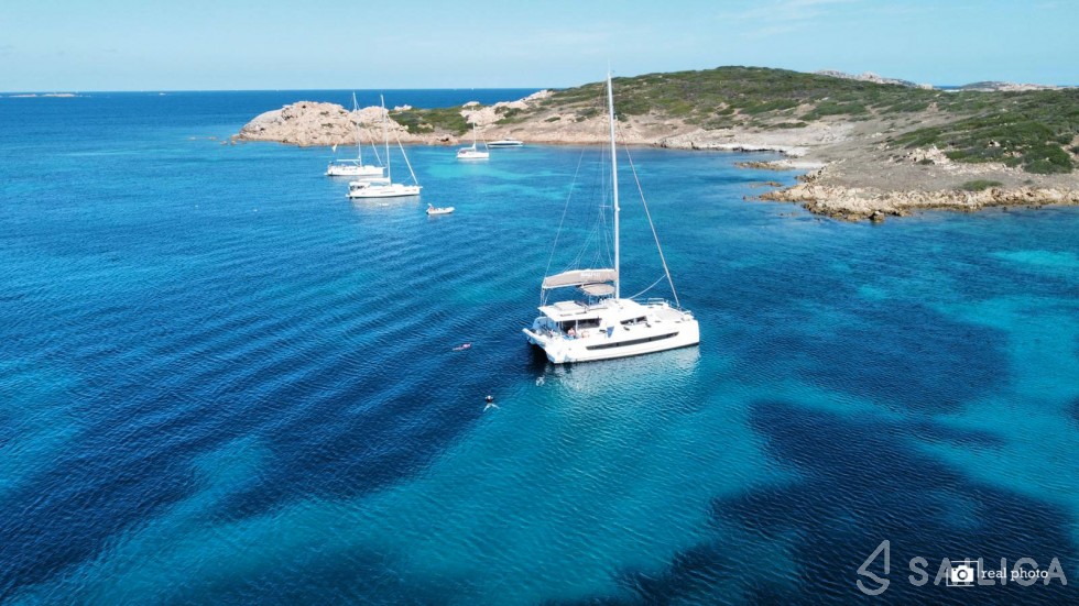 Bali 4.6 - Yacht Charter Sailica