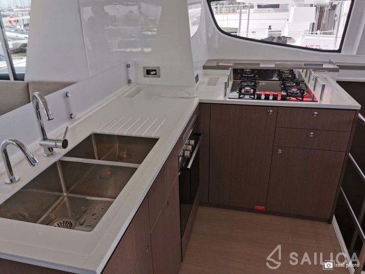 Bali 4.6 - Yacht Charter Sailica