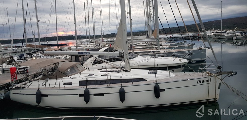 Bavaria 46 Cruiser - Yacht Charter Sailica