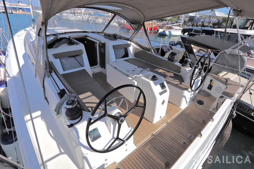 Sun Odyssey 410 - Yacht Charter Sailica