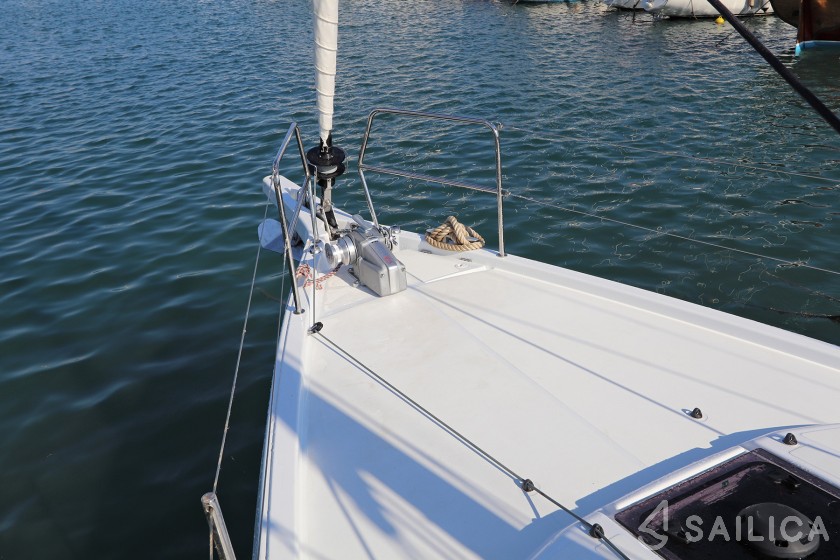 Sun Odyssey 410 - Yacht Charter Sailica