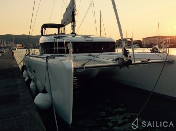 Lagoon 39 - Yacht Charter Sailica