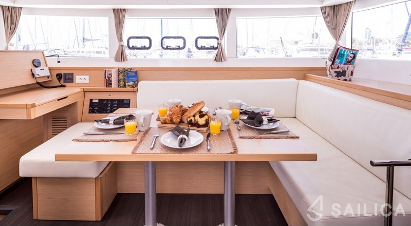Lagoon 39 - Yacht Charter Sailica