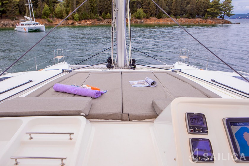 Lagoon 450 - Yacht Charter Sailica